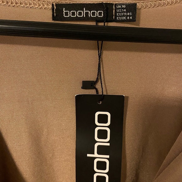 NEVER WORN! Boohoo Tan Twist Front Dress - Picture 6 of 6